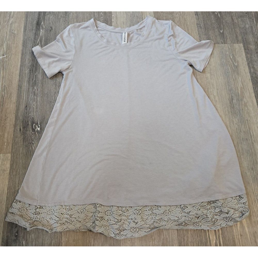 Zenana‎ Signature Gray Lace Trim Short Sleeve Tunic Top Womens size Small